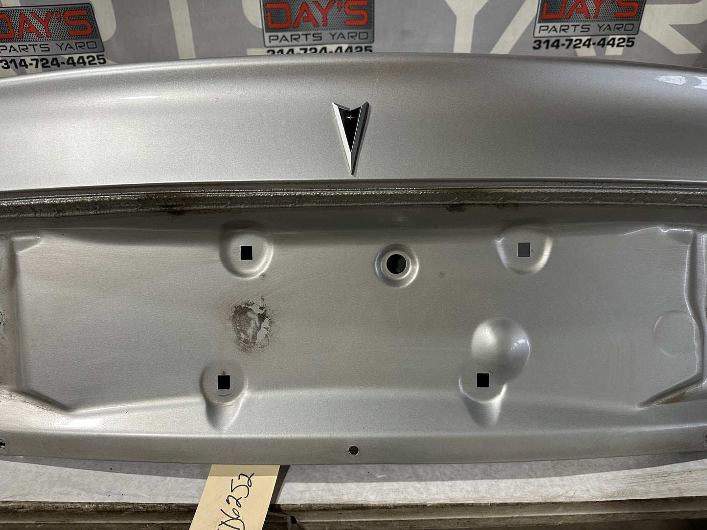 2006 Pontiac GTO Trunk Deck Lid OEM - Day's Parts Yard