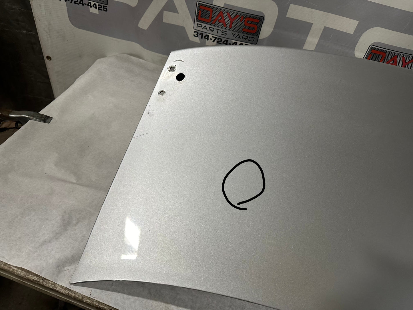 2006 Pontiac GTO Trunk Deck Lid OEM - Day's Parts Yard