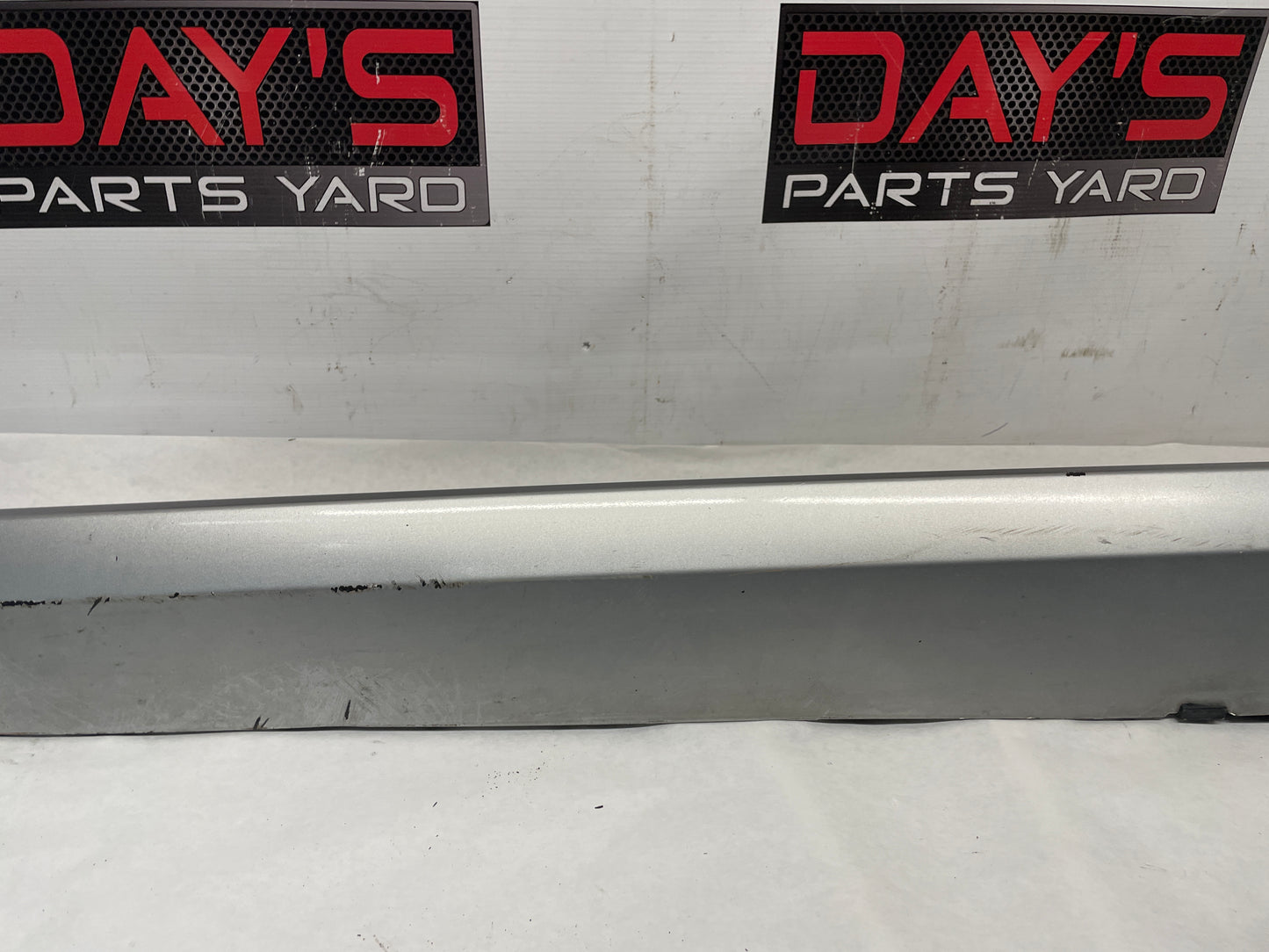 2016 Cadillac ATS-V Coupe LH Driver Side Skirt Rocker Molding Panel OEM - Day's Parts Yard