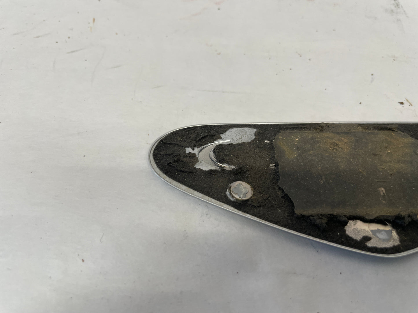 2006 Pontiac GTO Fender Badge Emblem OEM - Day's Parts Yard