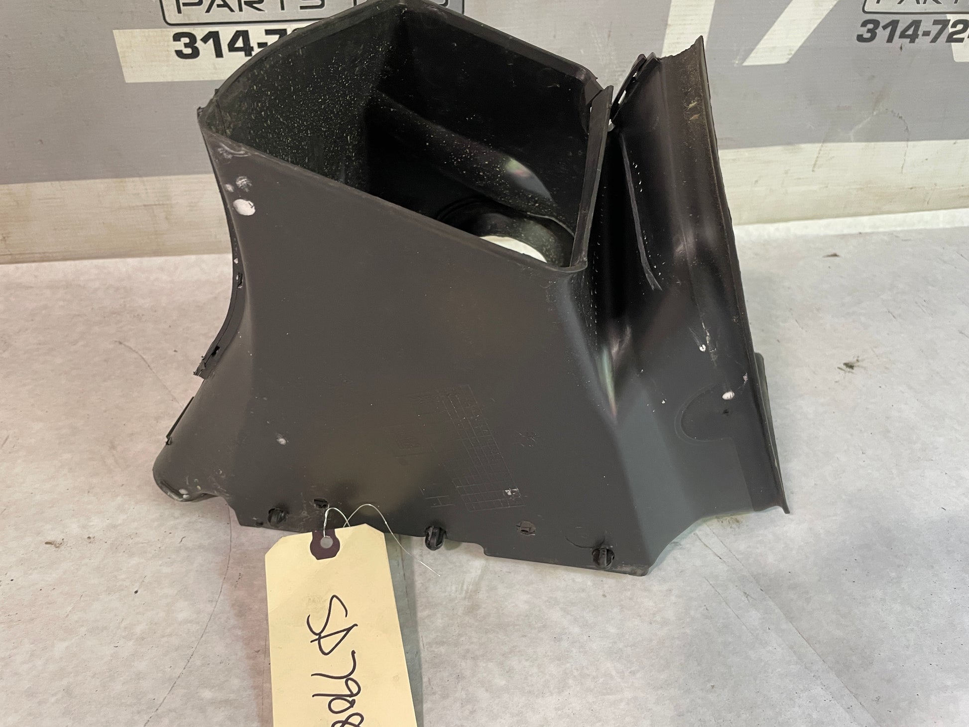 2018 Cadillac CTS-V LH Driver Intercooler Aux Cooler Duct - Day's Parts Yard