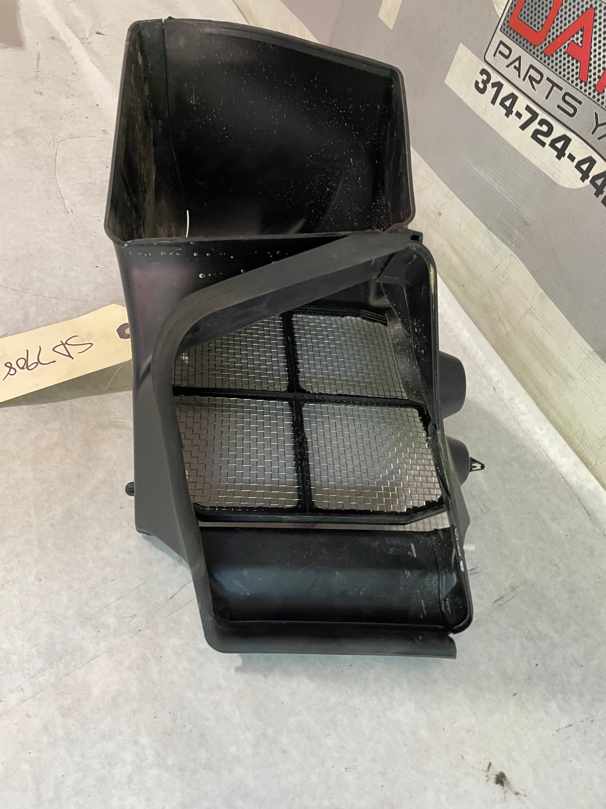 2018 Cadillac CTS-V LH Driver Intercooler Aux Cooler Duct - Day's Parts Yard