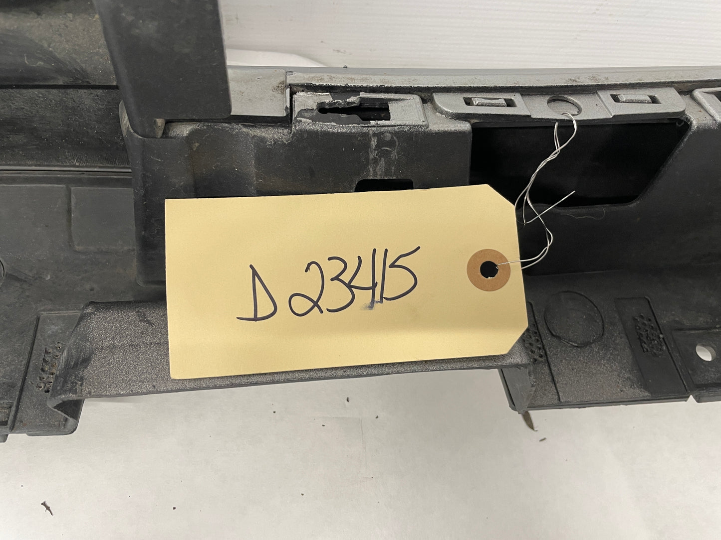 2016 Cadillac ATS-V Coupe LH Driver Side Skirt Rocker Molding Panel OEM - Day's Parts Yard