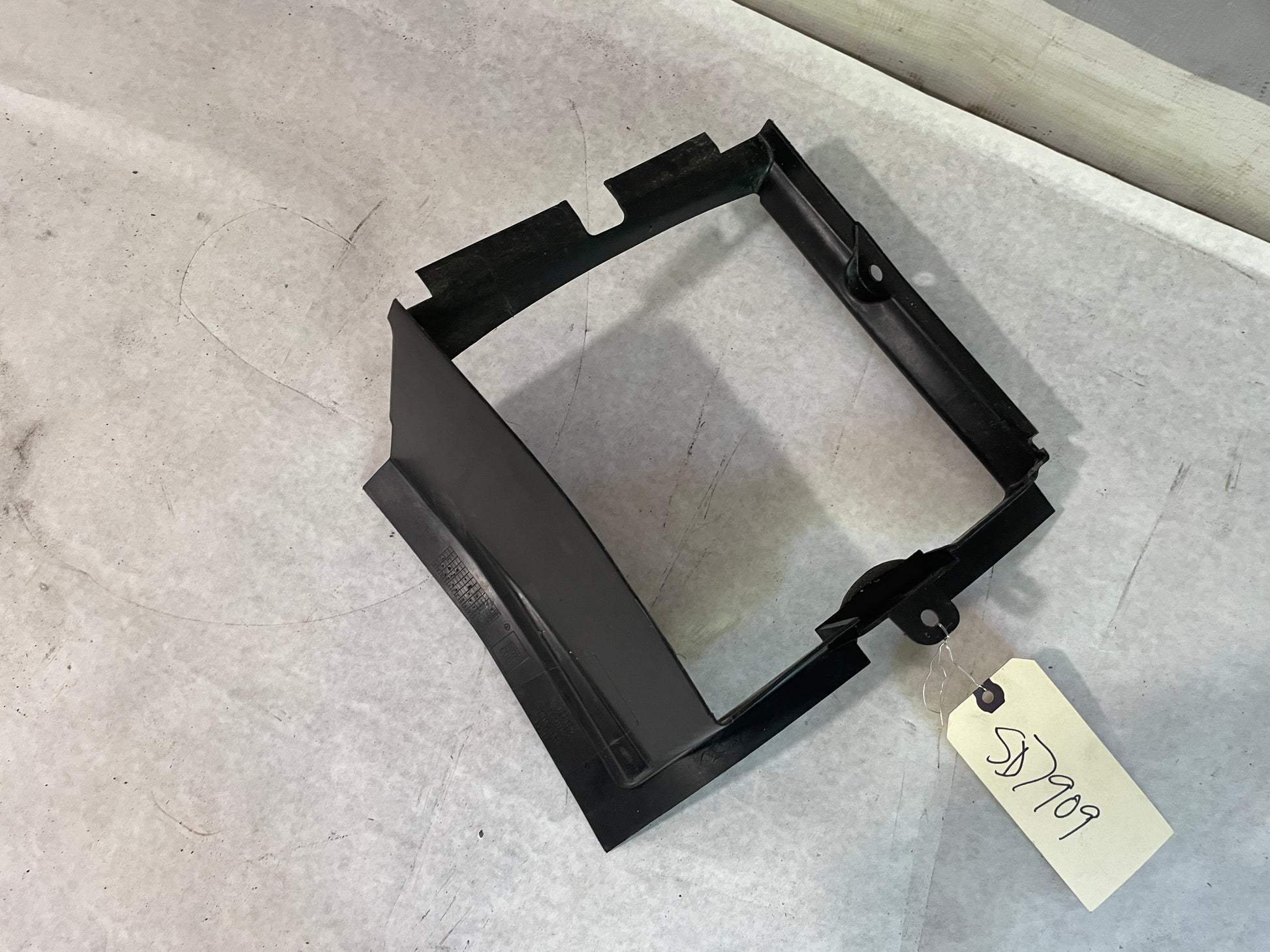 2018 Cadillac CTS-V LH Driver Radiator Intercooler Seal OEM - Day's Parts Yard