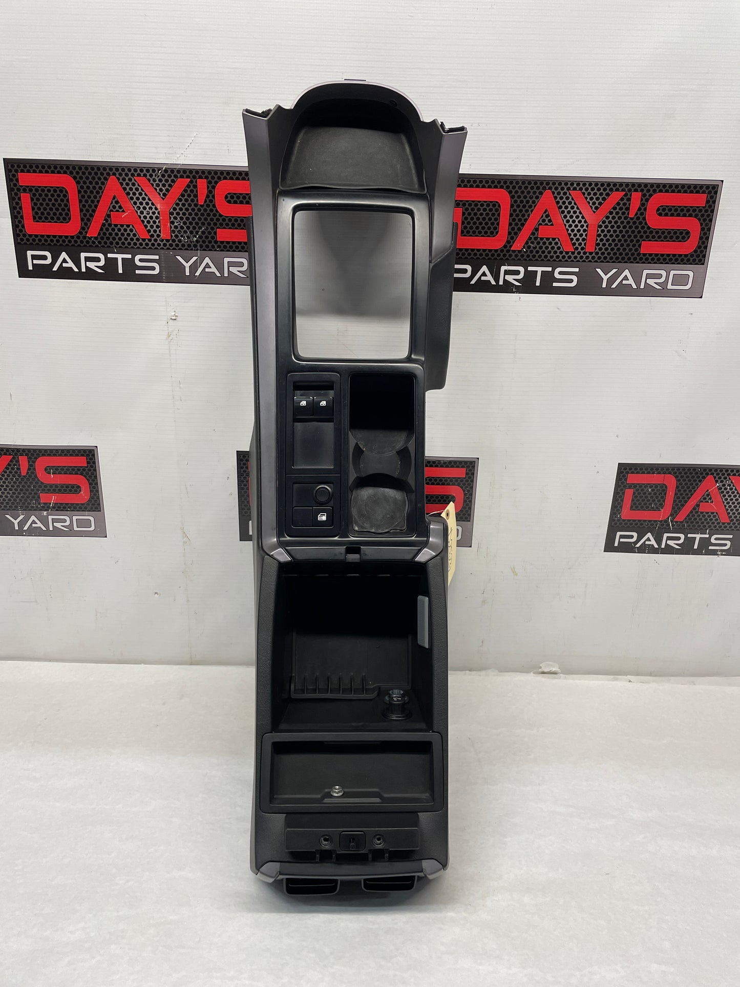 2006 Pontiac GTO Center Console Arm Rest Assembly OEM - Day's Parts Yard