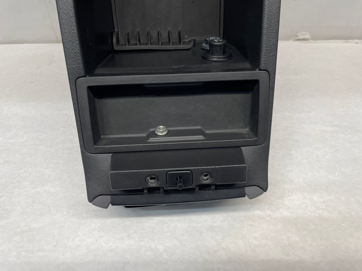 2006 Pontiac GTO Center Console Arm Rest Assembly OEM - Day's Parts Yard