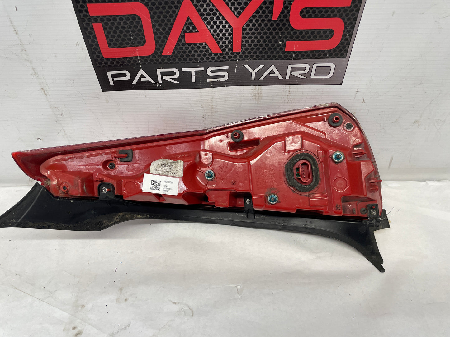 2016 Cadillac ATS-V Coupe Rear LH Driver Tail Light Tail Light Lamp OEM - Day's Parts Yard
