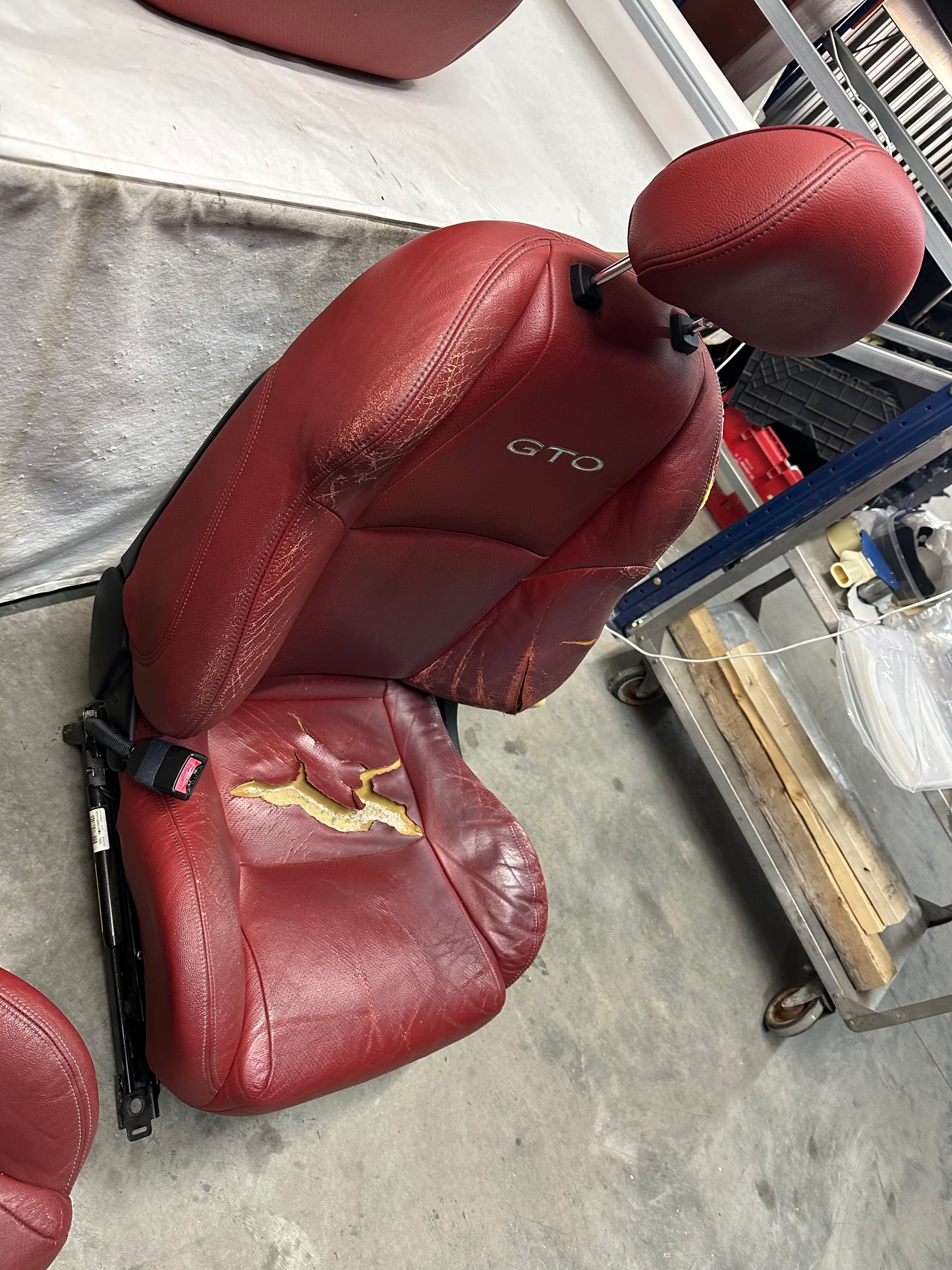 2006 Pontiac GTO Seats Fronts and Rears Red Leather OEM - Day's Parts Yard