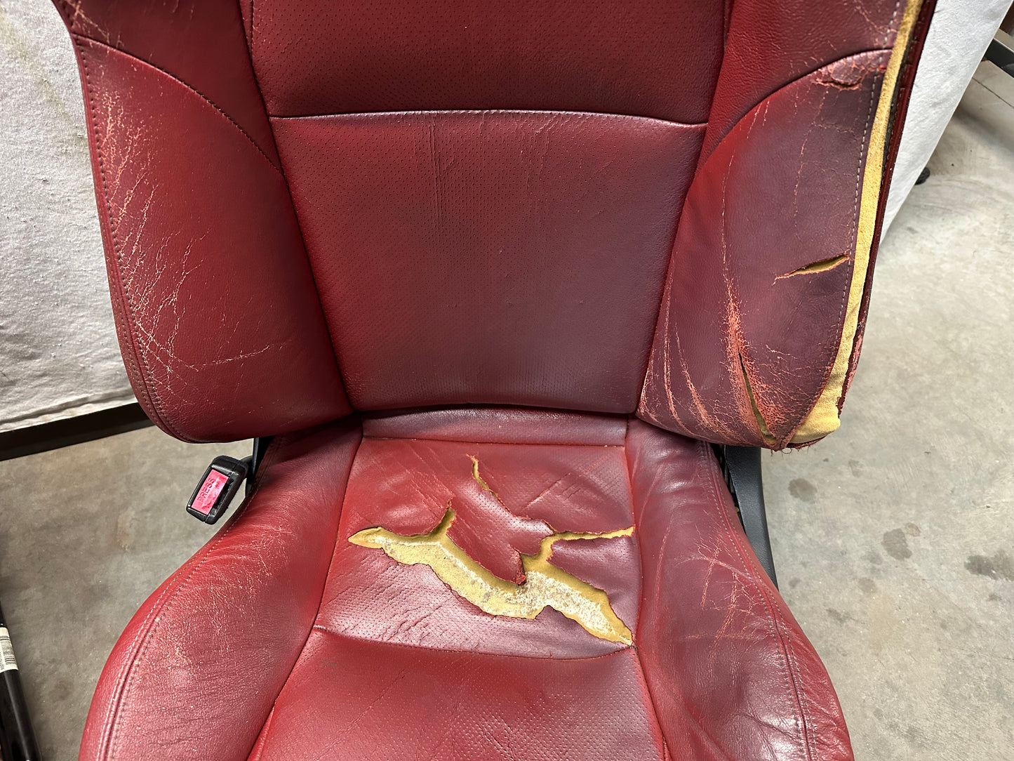 2006 Pontiac GTO Seats Fronts and Rears Red Leather OEM - Day's Parts Yard