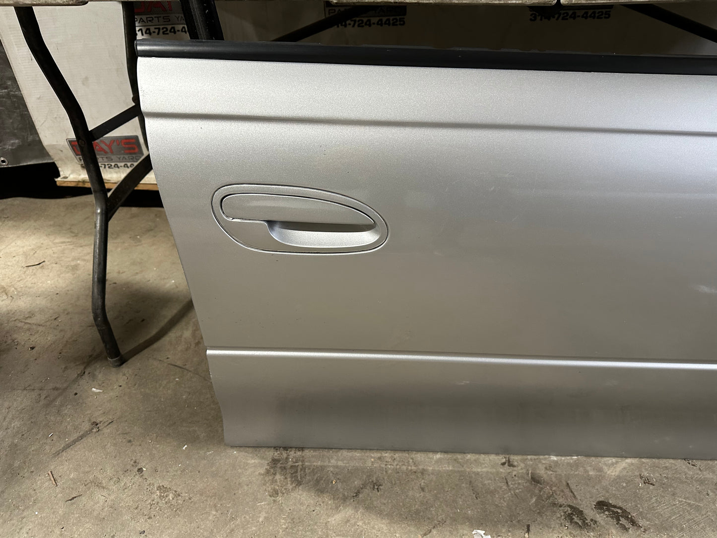 2006 Pontiac GTO RH Passenger Exterior Door OEM - Day's Parts Yard