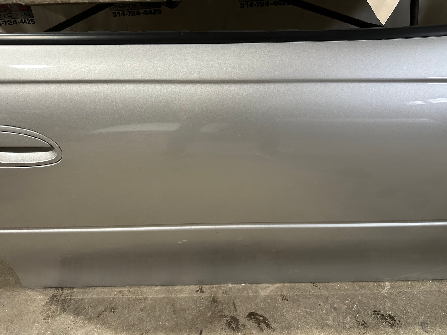 2006 Pontiac GTO RH Passenger Exterior Door OEM - Day's Parts Yard