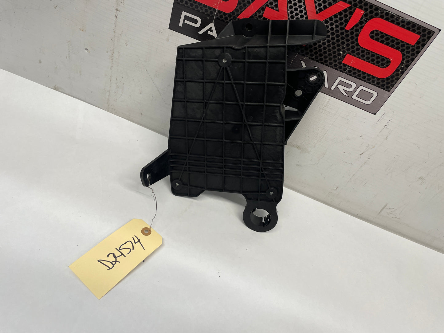 2016 Chevy SS Sedan Bose Stereo Radio Amplifier Bracket OEM - Day's Parts Yard