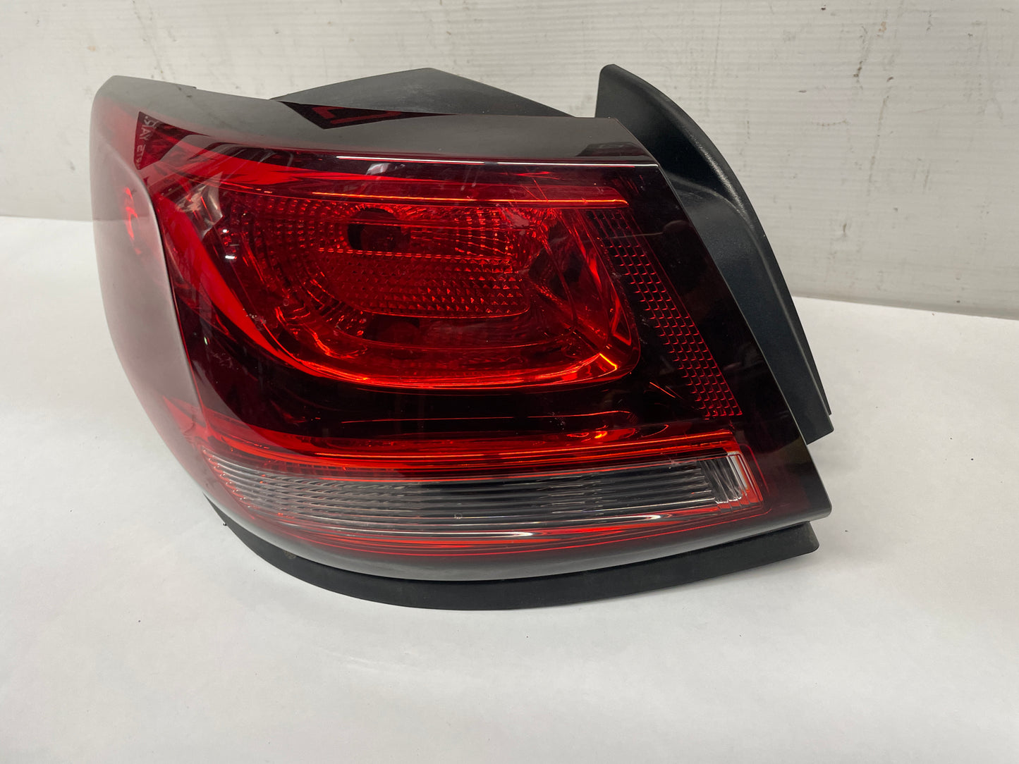 2016 Chevy SS Sedan LH Driver Outer Tail Light Taillight Lamp OEM - Day's Parts Yard