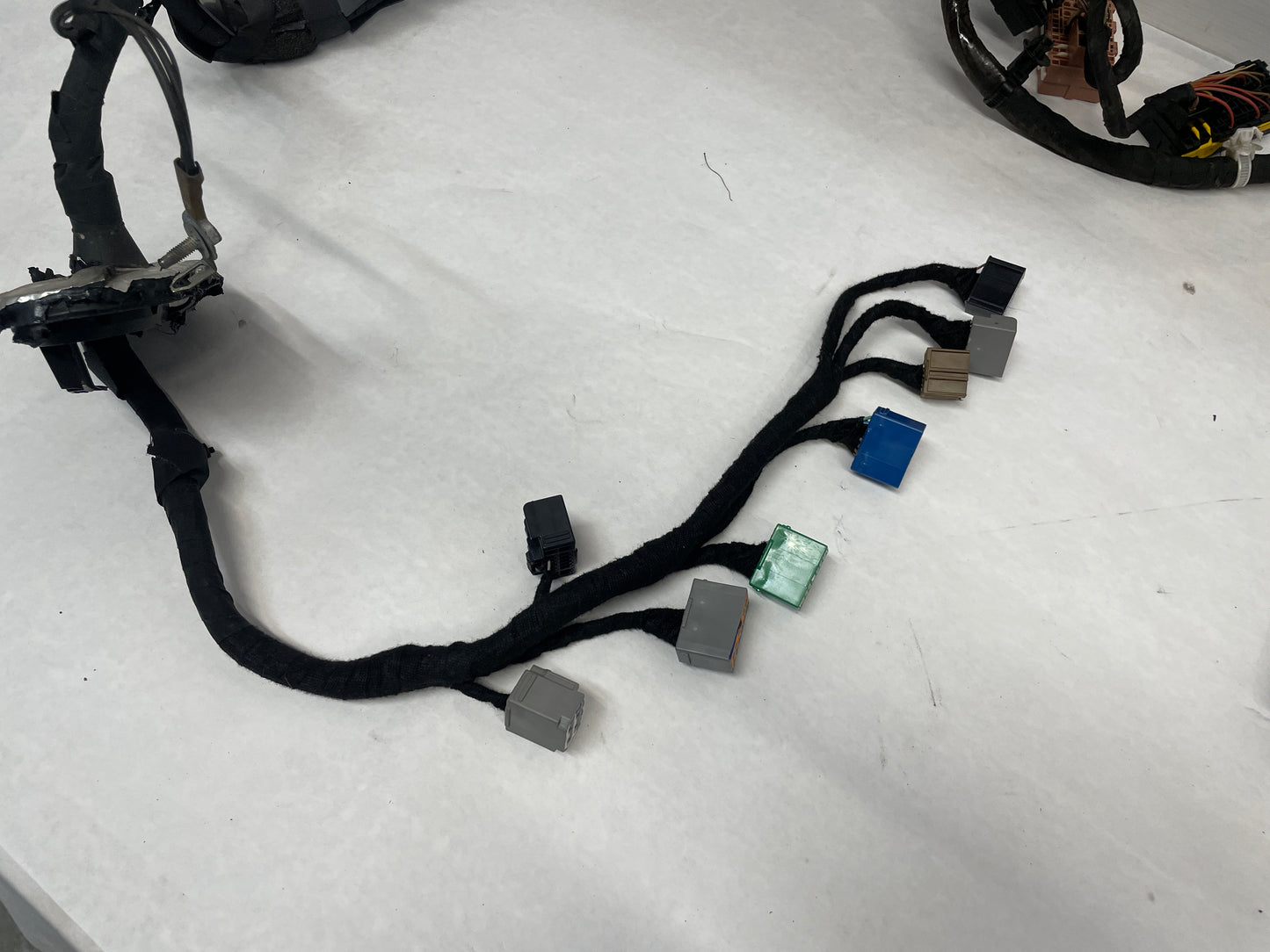 2014 Chevy SS Sedan Fire Wall Engine Bay Front Chassis Wire Wiring Harness OEM