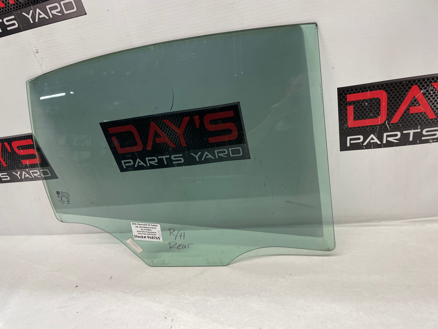 2014 Chevy SS RH Passenger Rear Door Window Glass OEM
