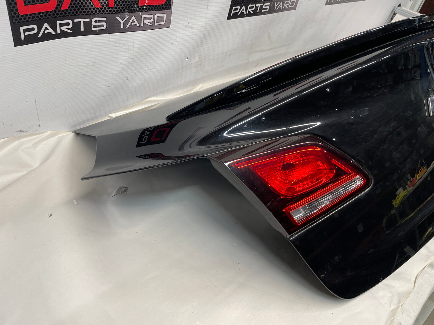 2017 Chevy SS Sedan Trunk Deck Lid OEM - Day's Parts Yard
