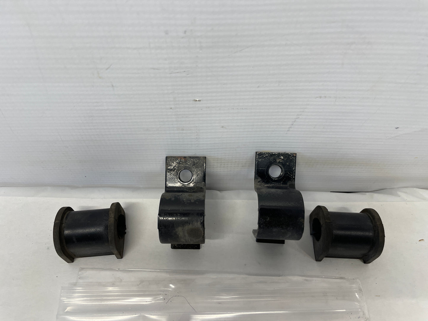 2006 Pontiac GTO Rear Sway Bar Brackets OEM - Day's Parts Yard