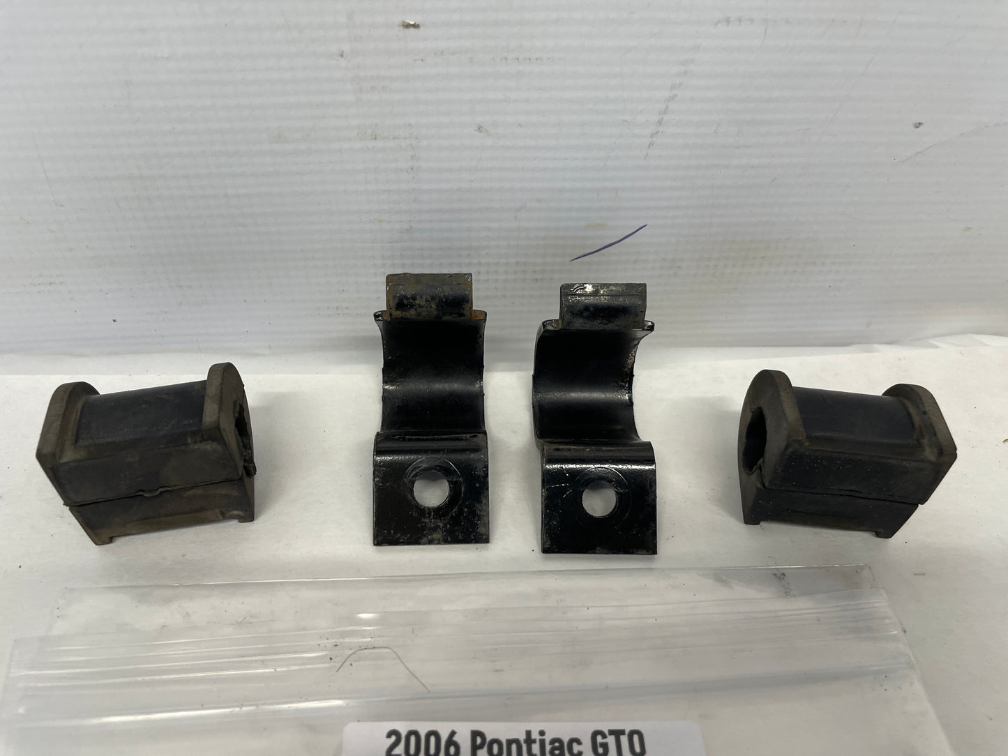 2006 Pontiac GTO Rear Sway Bar Brackets OEM - Day's Parts Yard