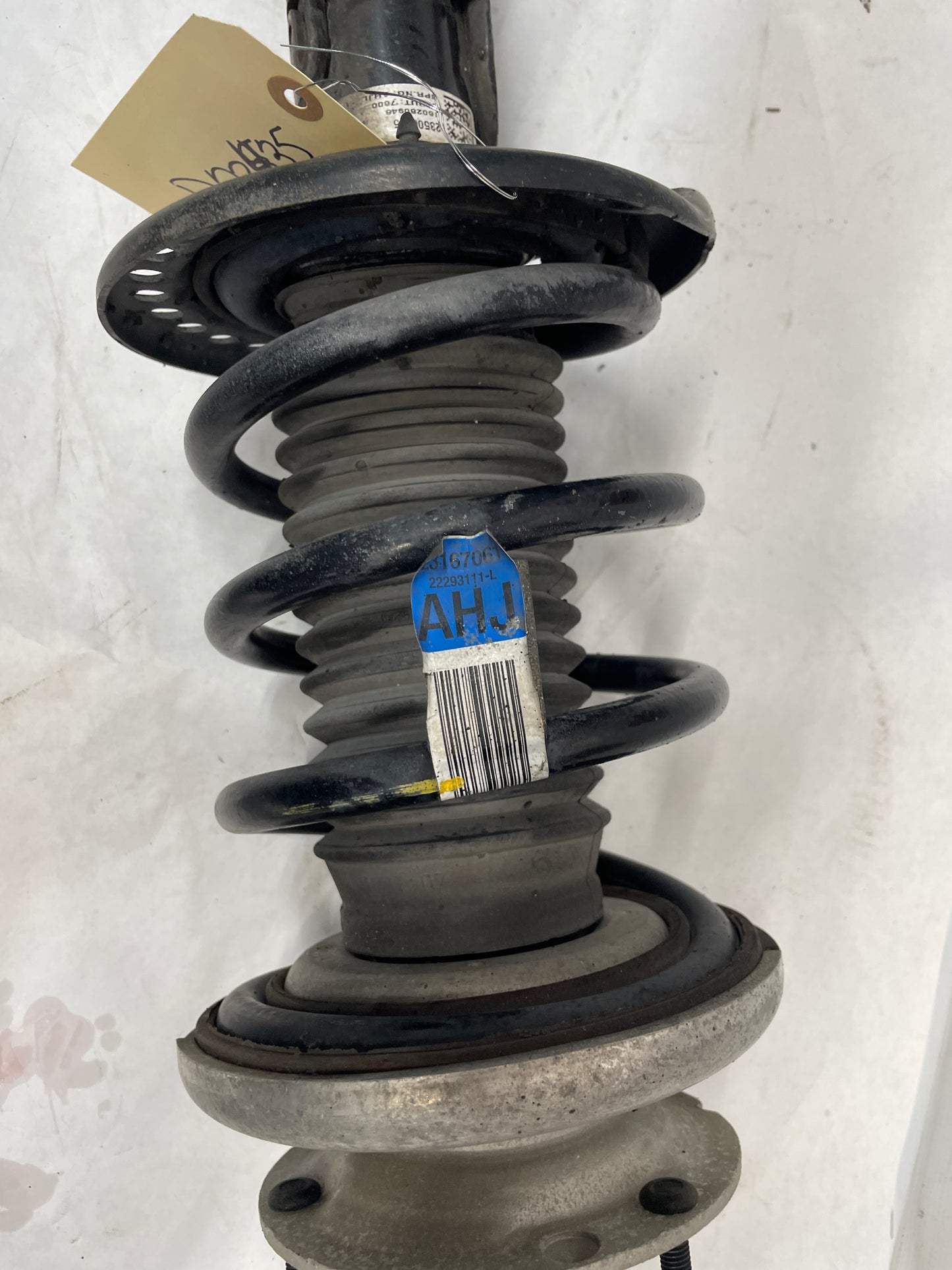 2016 Cadillac ATS-V Coupe Front Magnetic Ride Strut Assembly RH & LH OEM - Day's Parts Yard