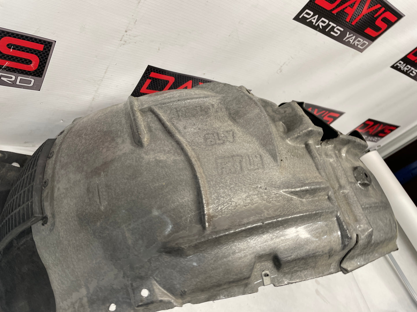 2016 Cadillac ATS-V Coupe LH Driver Front Fender Wheel House Well Liner OEM - Day's Parts Yard