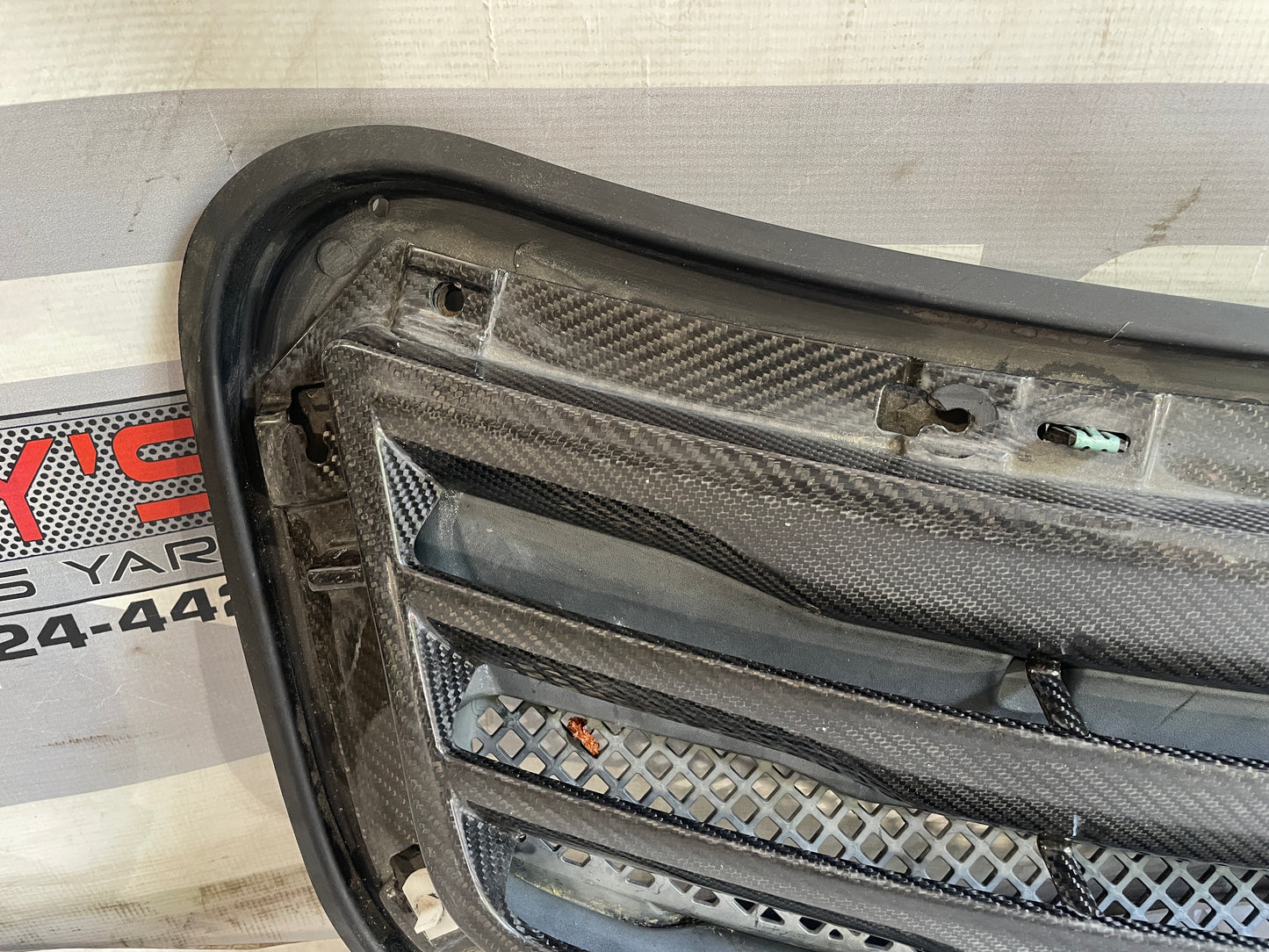 2018 Cadillac CTS-V Carbon Fiber Hood Vent Insert OEM - Day's Parts Yard