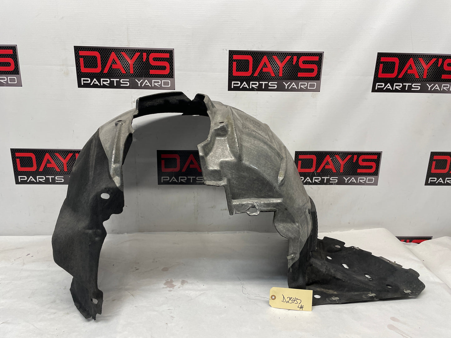 2016 Cadillac ATS-V Coupe LH Driver Front Fender Wheel House Well Liner OEM - Day's Parts Yard