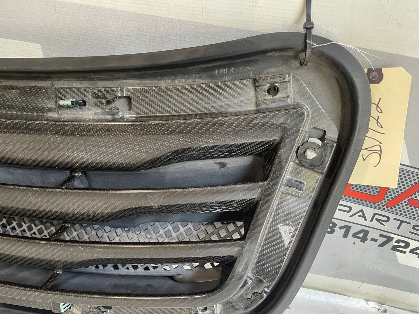 2018 Cadillac CTS-V Carbon Fiber Hood Vent Insert OEM - Day's Parts Yard