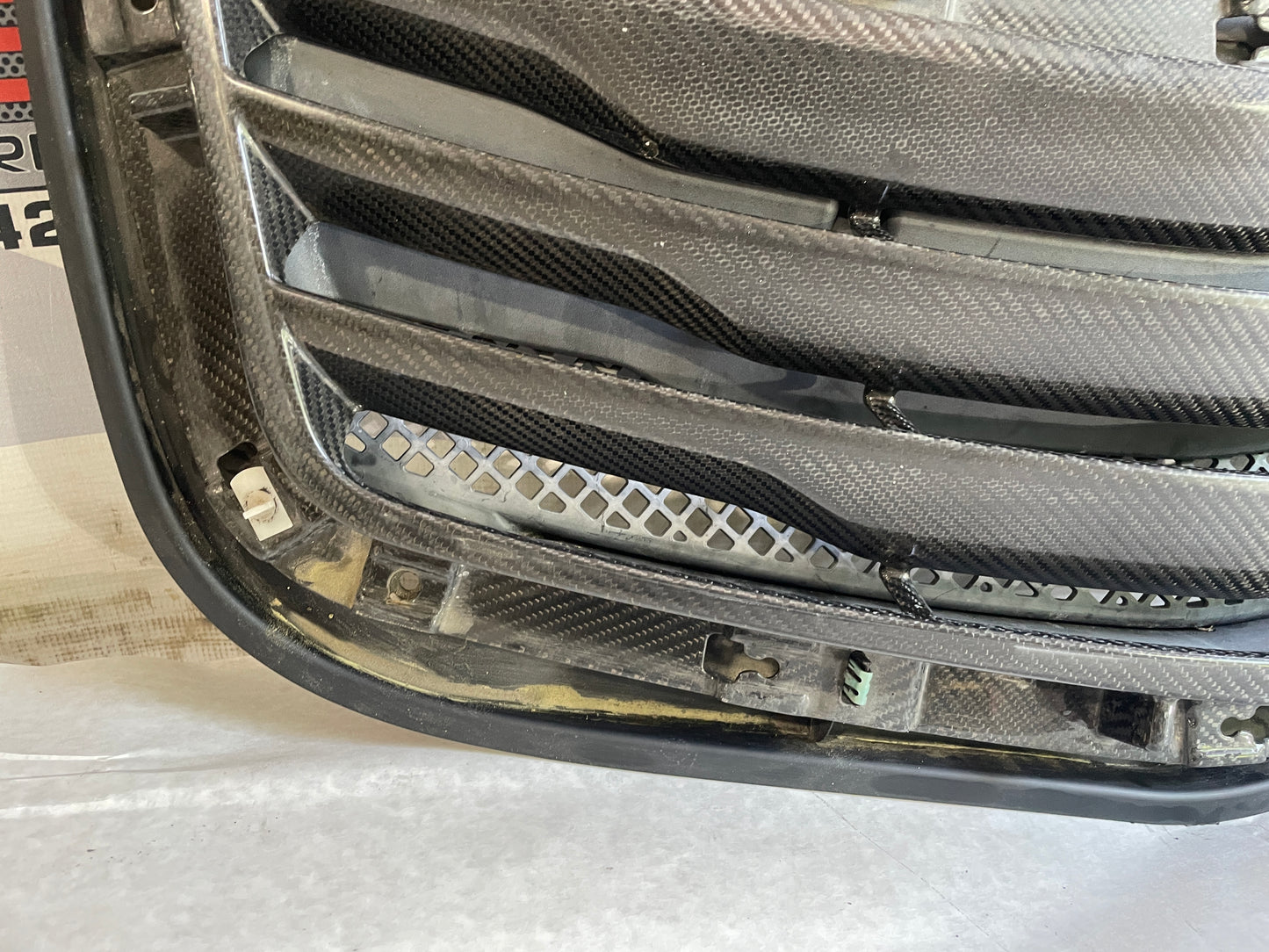 2018 Cadillac CTS-V Carbon Fiber Hood Vent Insert OEM - Day's Parts Yard