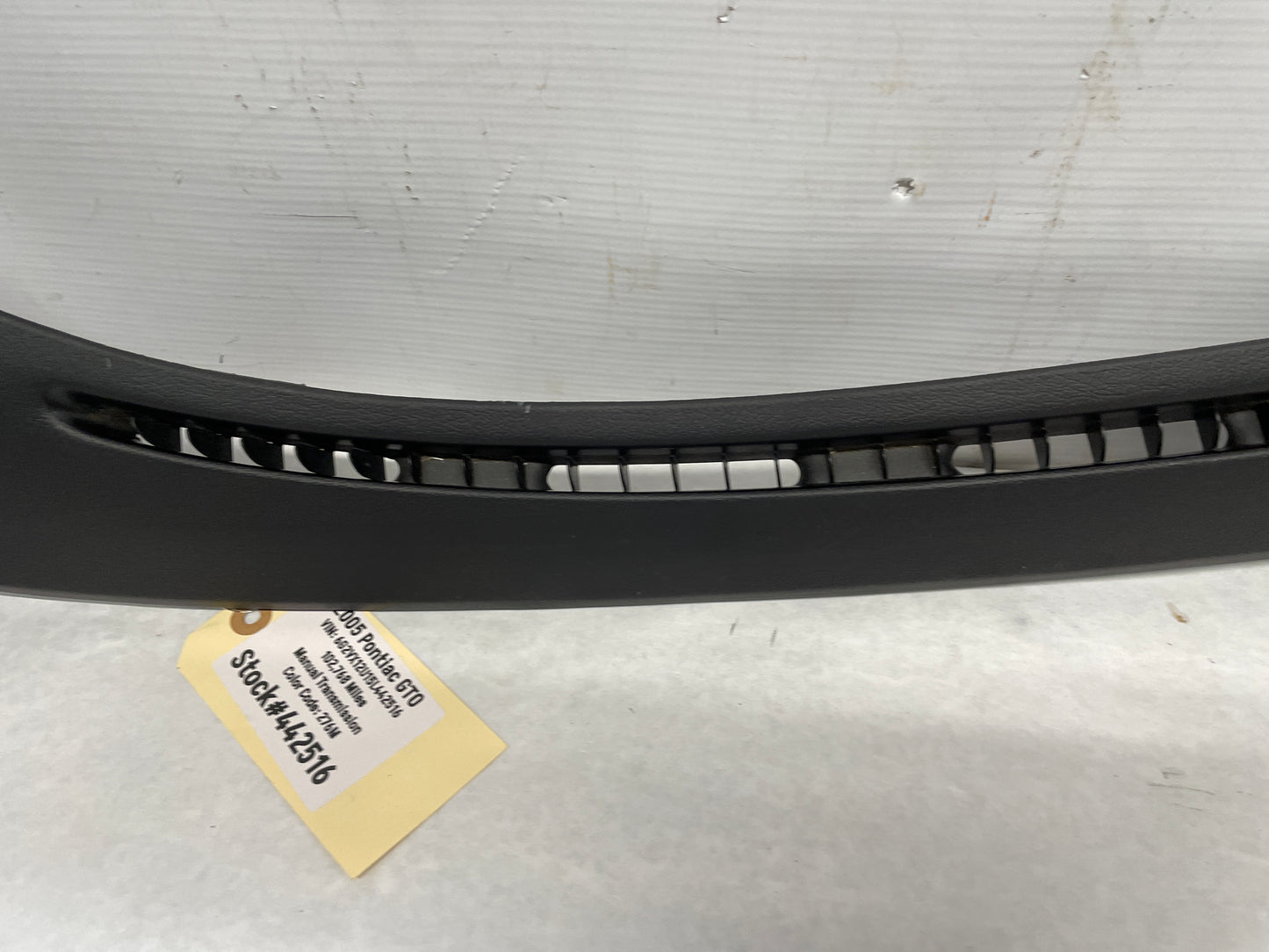 2005 Pontiac GTO Windshield Dash Cowl Defrost Panels Vent Trim Pair OEM - Day's Parts Yard