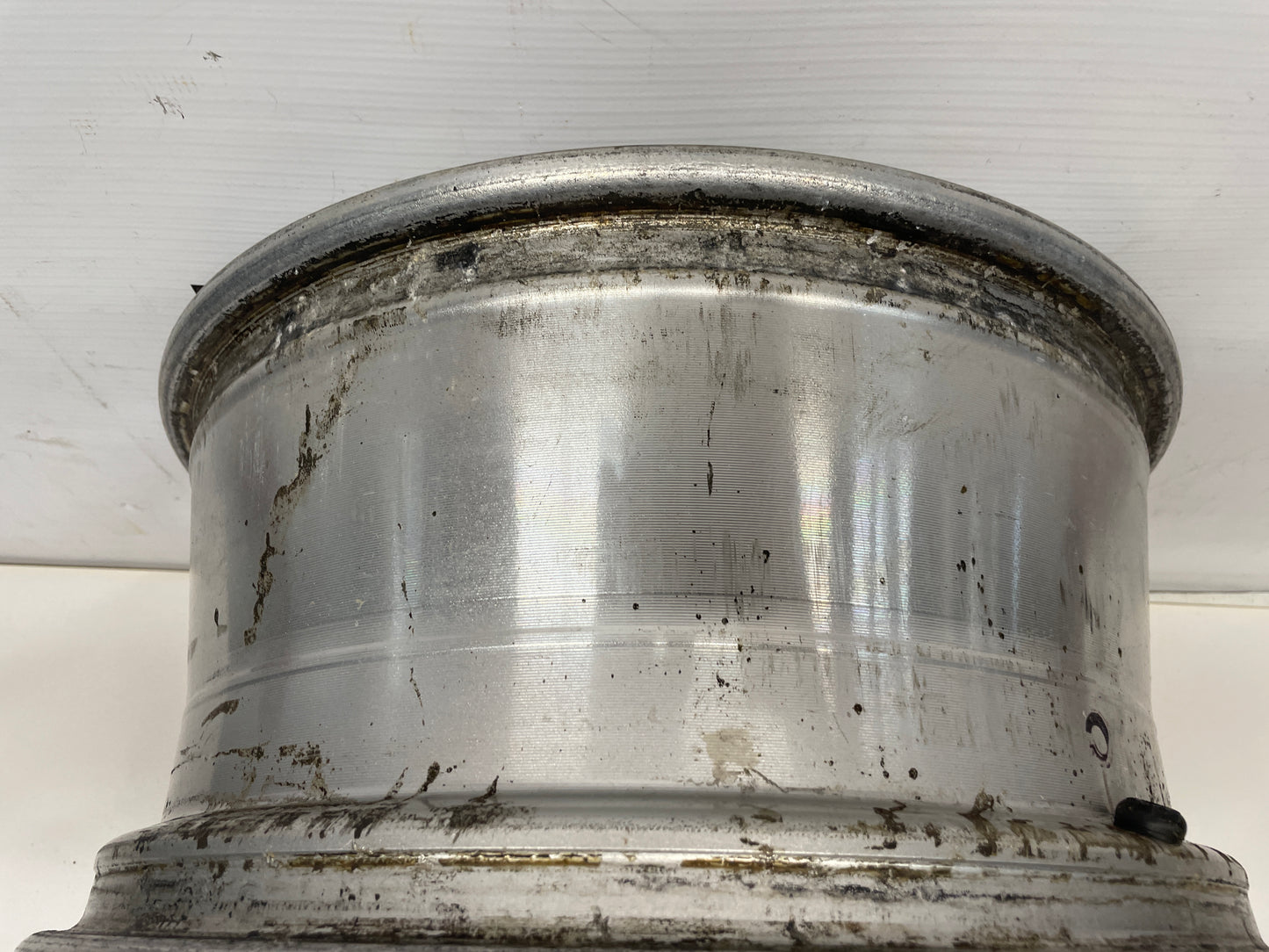 2004 Pontiac GTO Factory OEM Wheel 17X8 - Day's Parts Yard