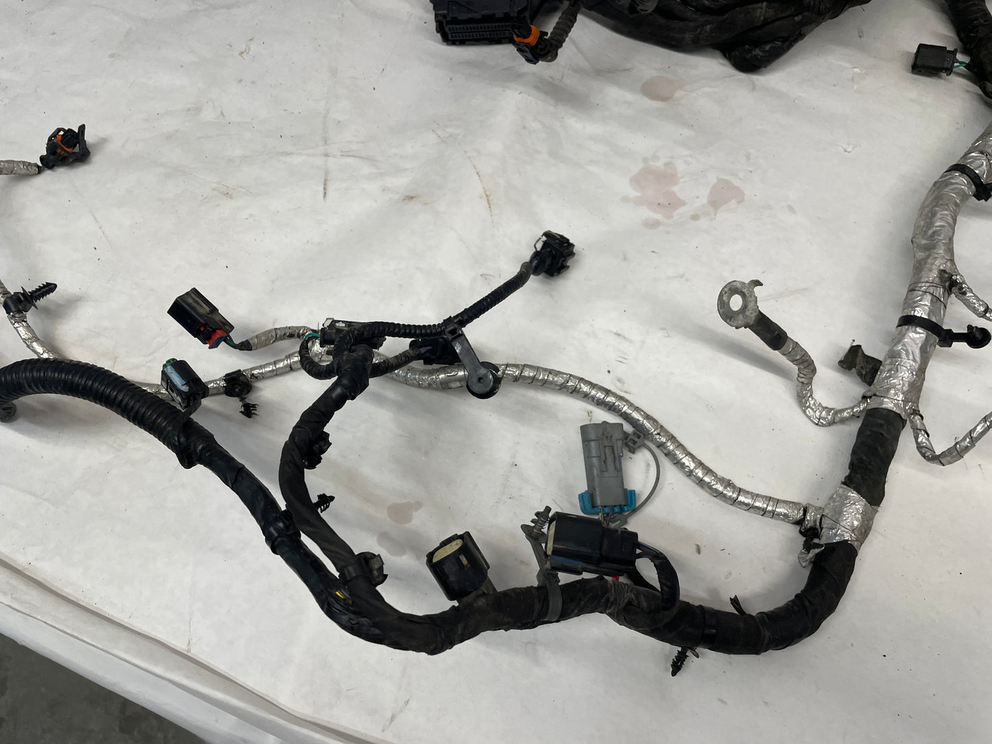 2016 Cadillac ATS-V Coupe Engine Motor Auto Transmission Wire Wiring Harness OEM - Day's Parts Yard