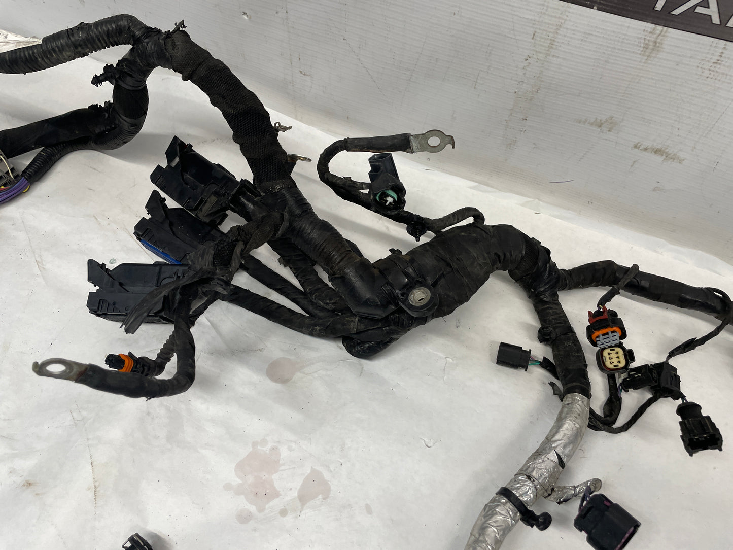 2016 Cadillac ATS-V Coupe Engine Motor Auto Transmission Wire Wiring Harness OEM - Day's Parts Yard