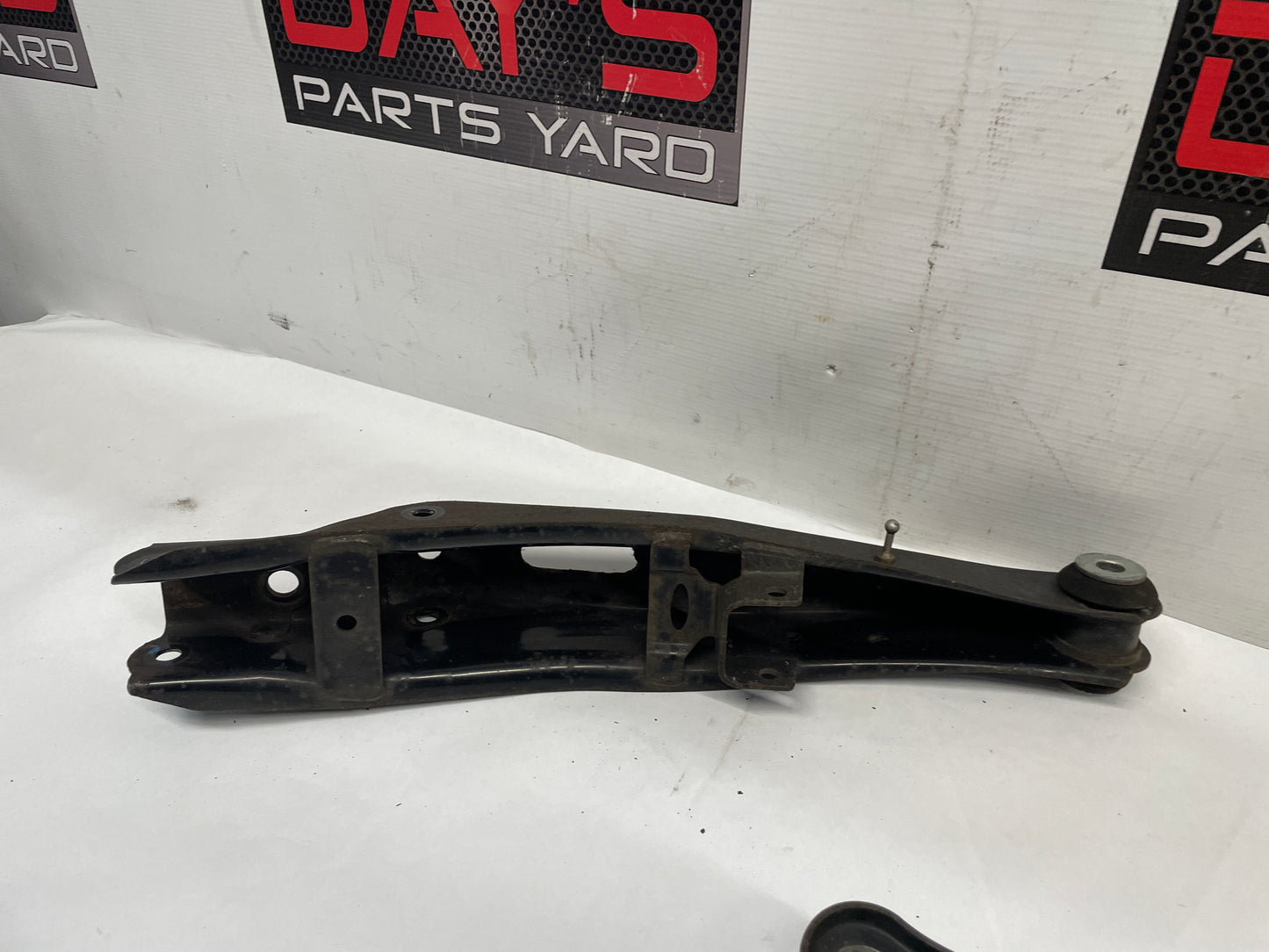 2016 Chevy SS Sedan LH Driver Rear Suspension Control Trailing Arms Links Set OEM - Day's Parts Yard