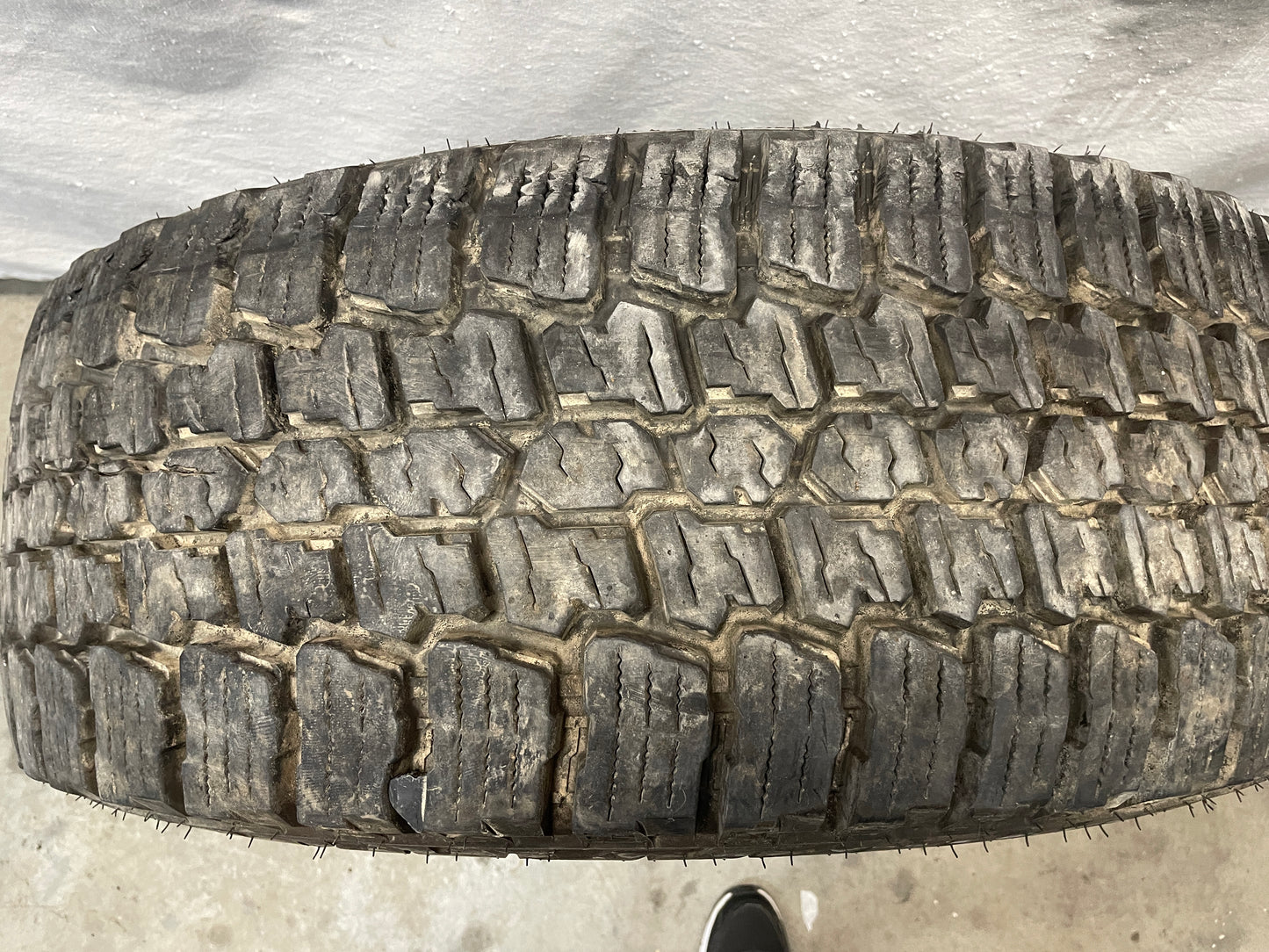 Sumitomo Encounter A/T LT285/60R20 Tire - Day's Parts Yard