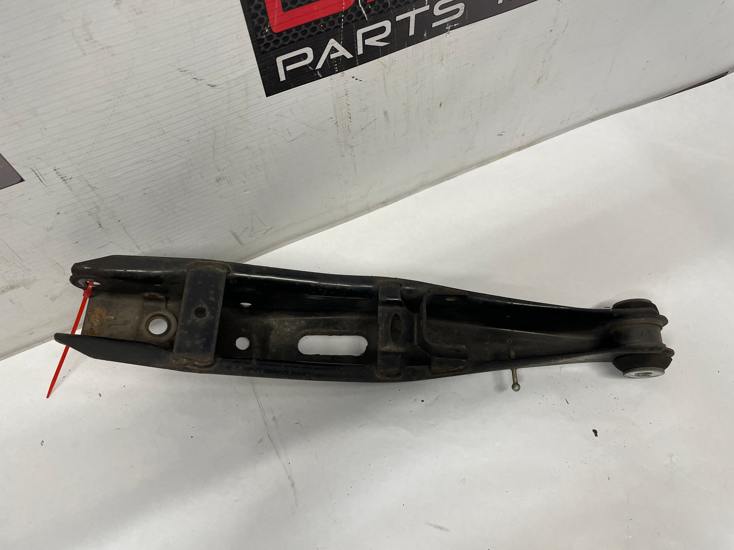 2016 Chevy SS Sedan RH Passenger Rear Suspension Control Trailing Arm Set OEM - Day's Parts Yard
