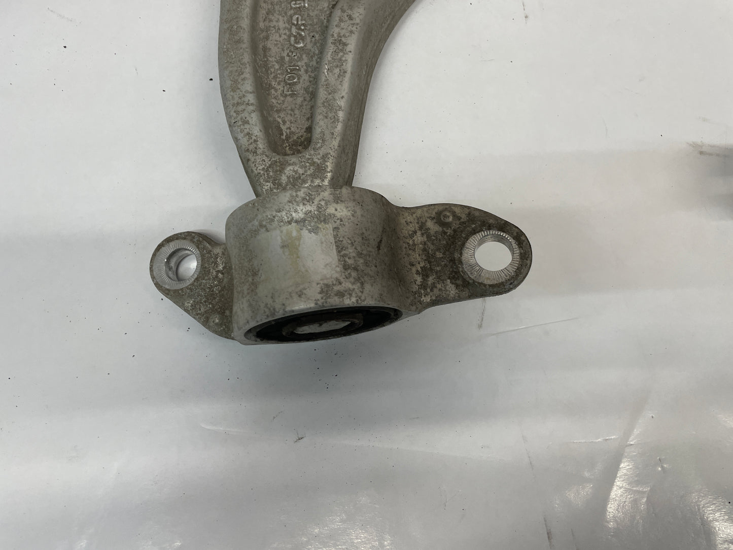 2016 Chevy SS Sedan RH Passenger Rear Suspension Control Trailing Arm Set OEM - Day's Parts Yard