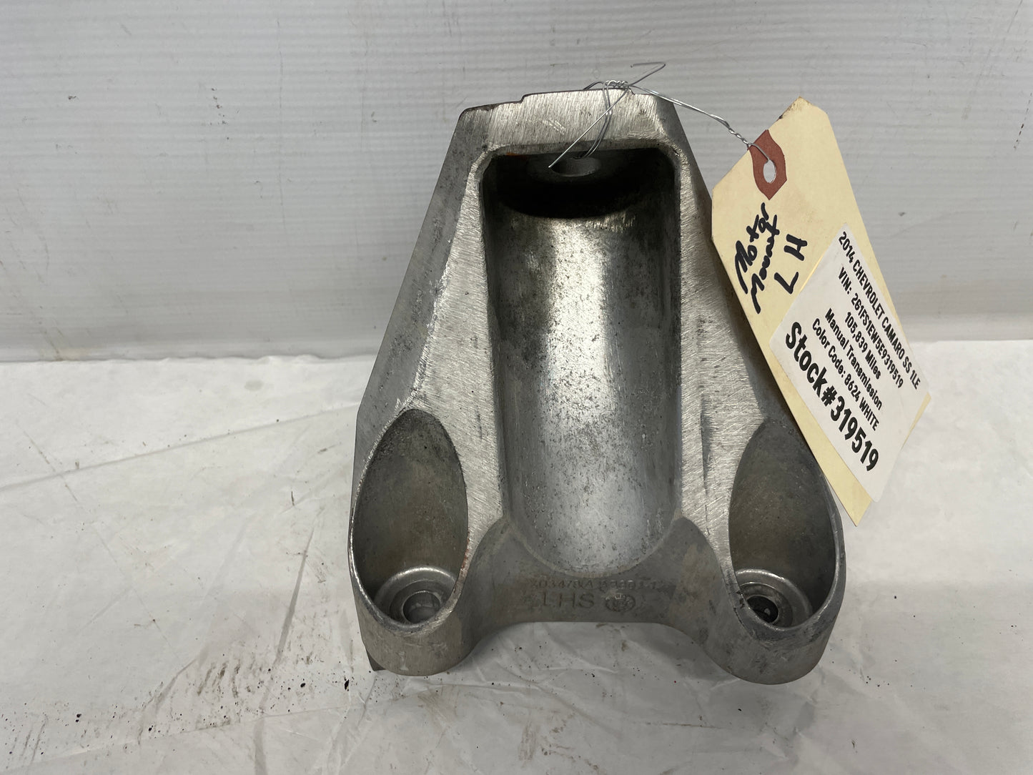 2014 Chevy Camaro SS 1LE LH Driver Engine Motor Mount Stand Bracket OEM - Day's Parts Yard
