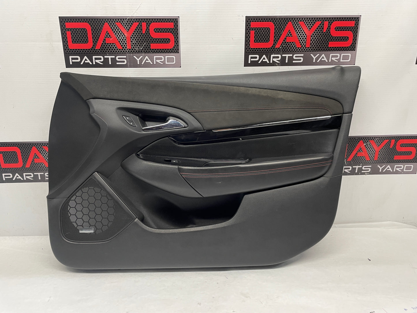 2014 Chevy SS Sedan RH Passenger Front Interior Door Panel Trim OEM
