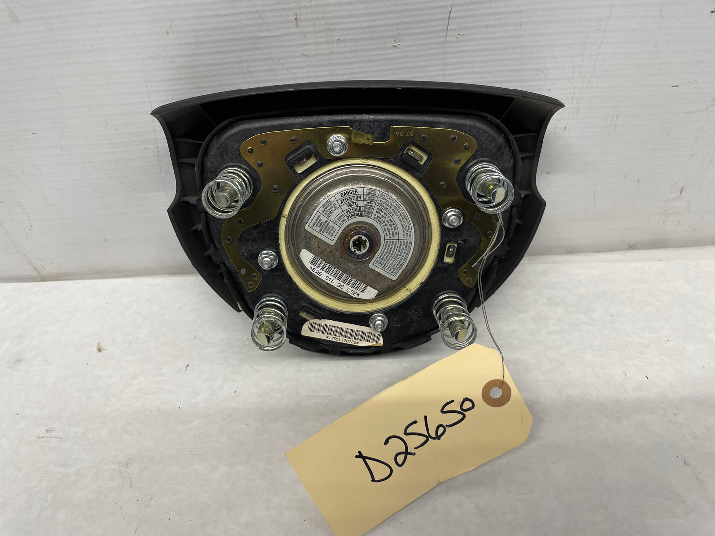 2005 Pontiac GTO Steering Wheel Airbag Air Bag OEM - Day's Parts Yard
