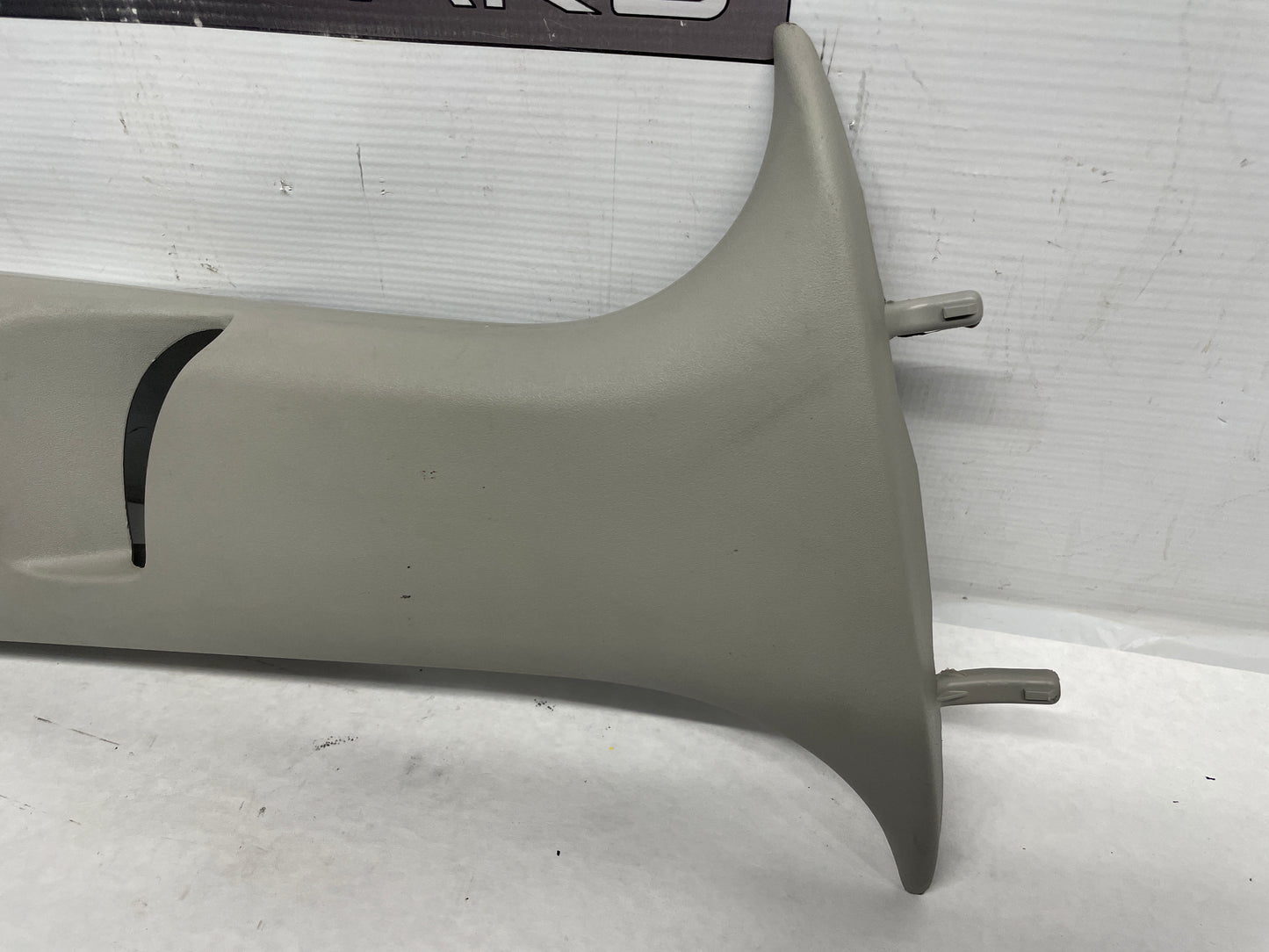 2014 Chevy SS Sedan RH Passenger Interior Center B Pillar Seat Belt Trim Panel OEM
