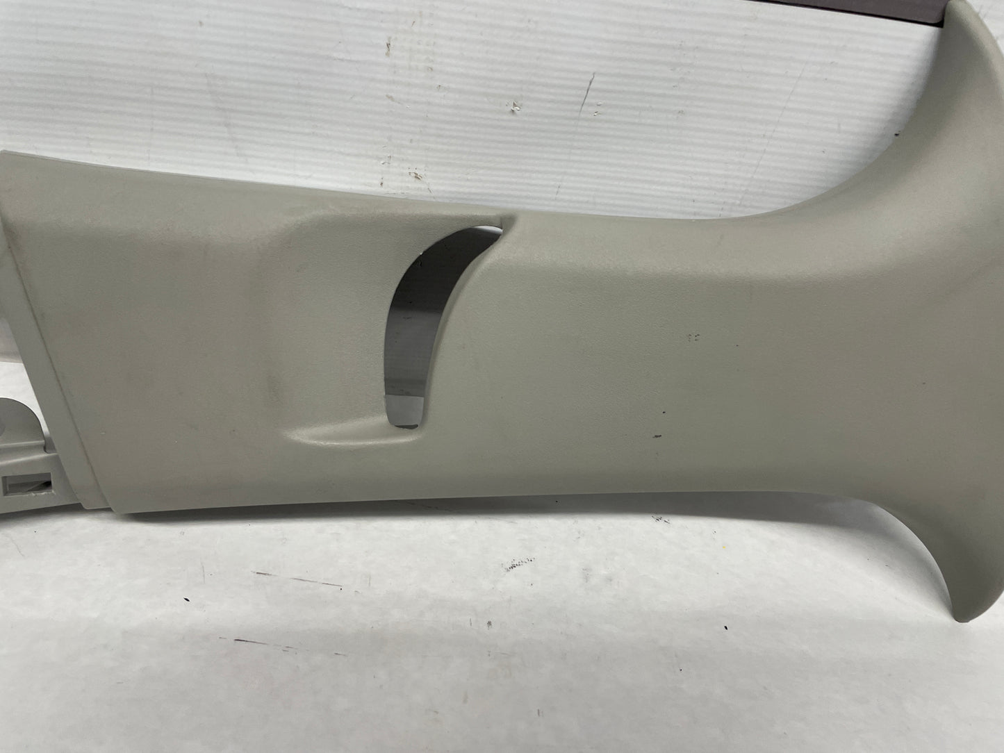 2014 Chevy SS Sedan RH Passenger Interior Center B Pillar Seat Belt Trim Panel OEM