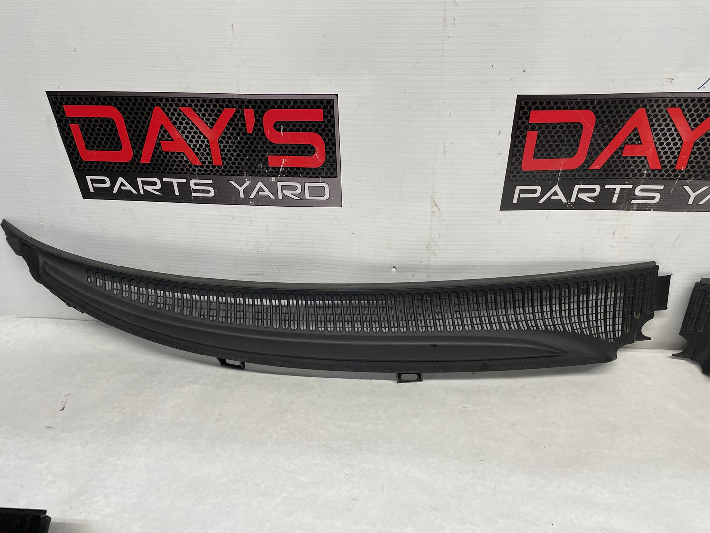 2005 Pontiac GTO 2 PC Windshield Wiper Cowl OEM - Day's Parts Yard