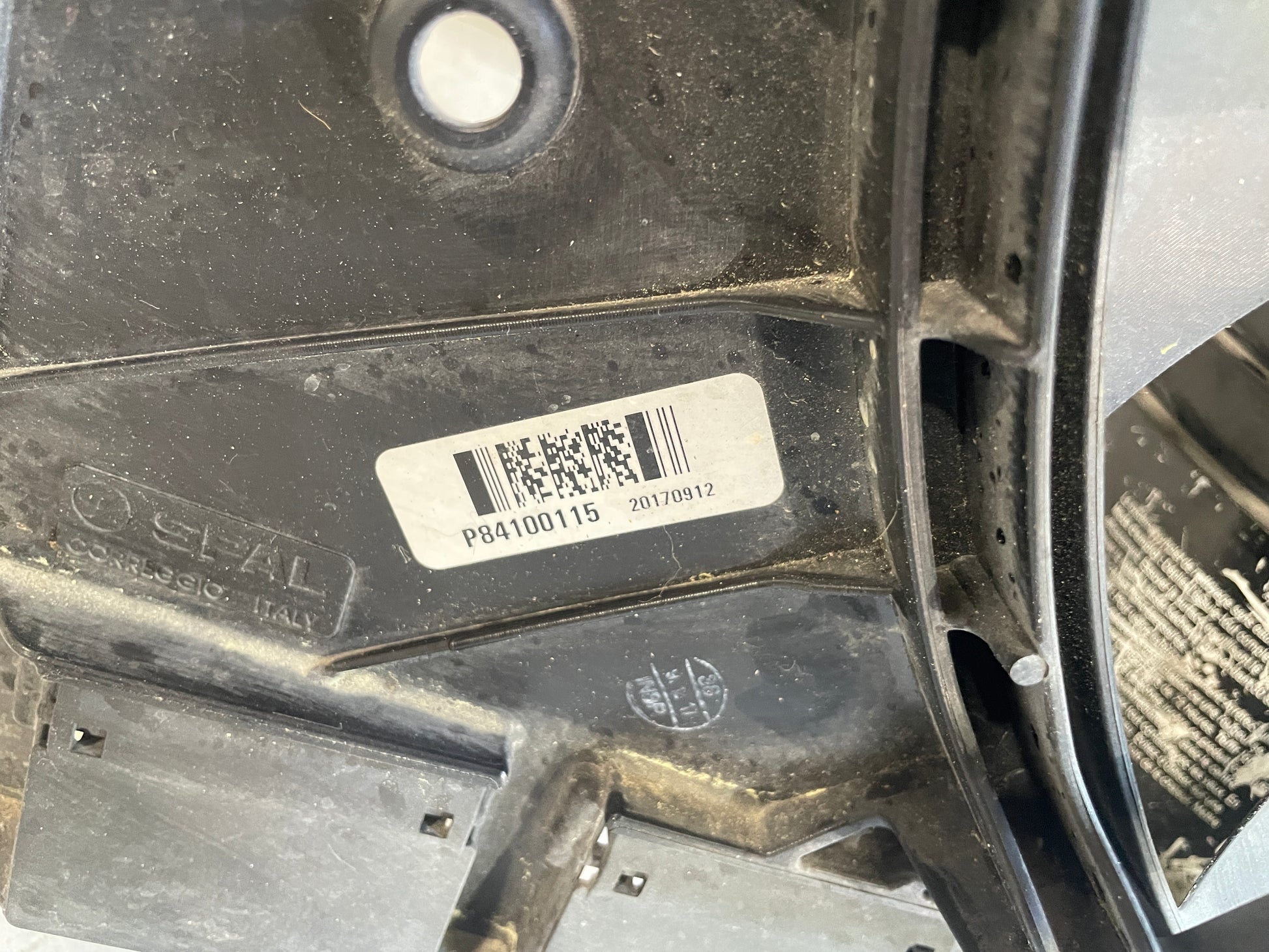 2018 Cadillac CTS-V Radiator Cooling Fan Assembly OEM - Day's Parts Yard