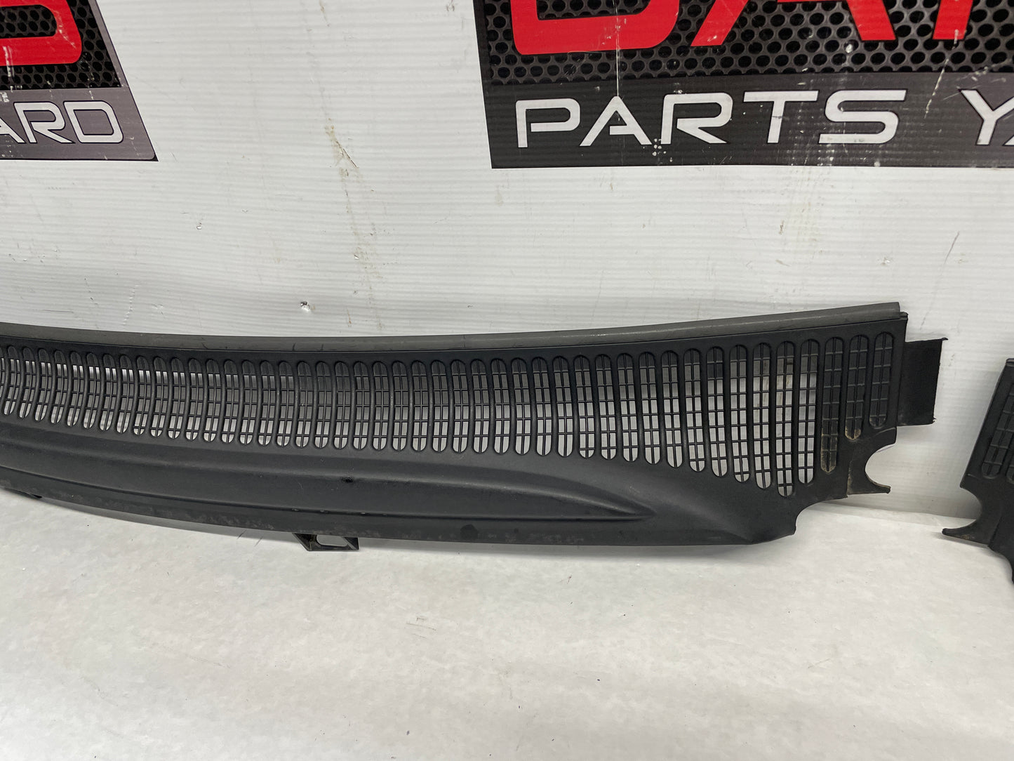 2005 Pontiac GTO 2 PC Windshield Wiper Cowl OEM - Day's Parts Yard