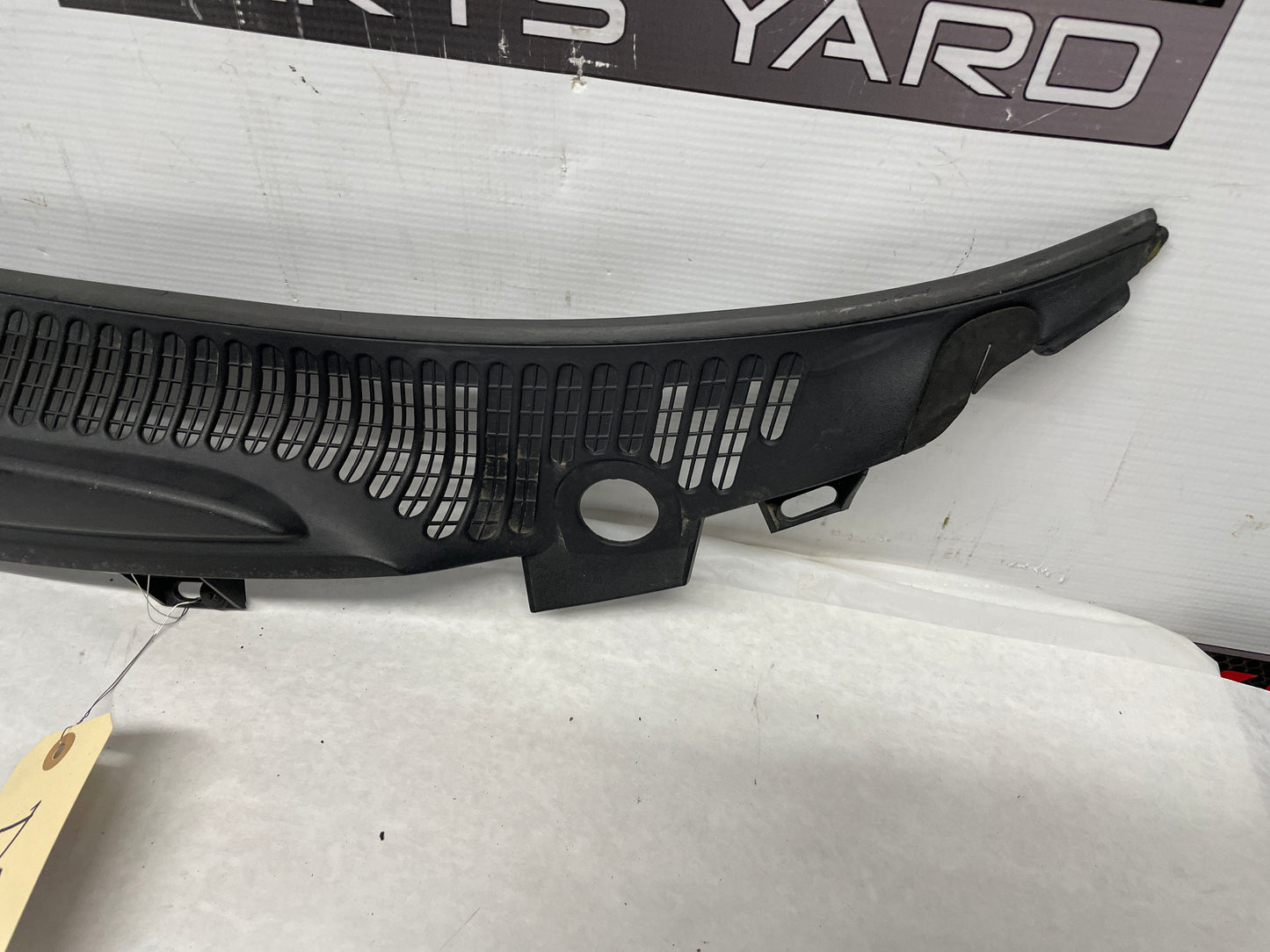 2005 Pontiac GTO 2 PC Windshield Wiper Cowl OEM - Day's Parts Yard