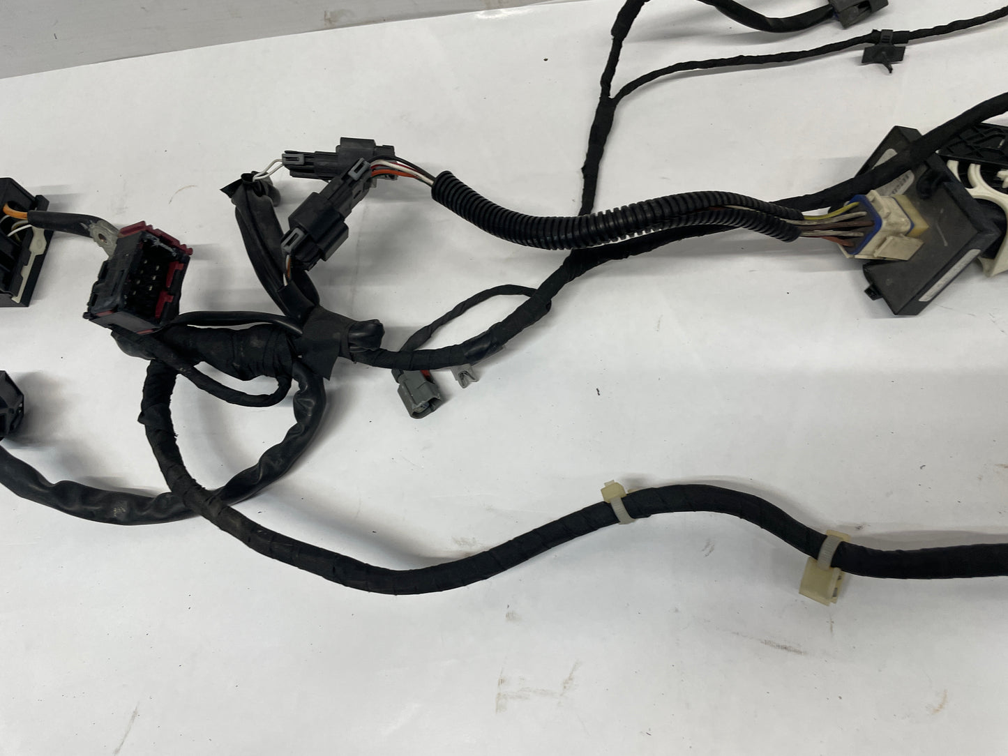 2014 Chevy Caprice PPV Radiator Core Support Headlight Lamp Wiring Wire Harness OEM - Day's Parts Yard