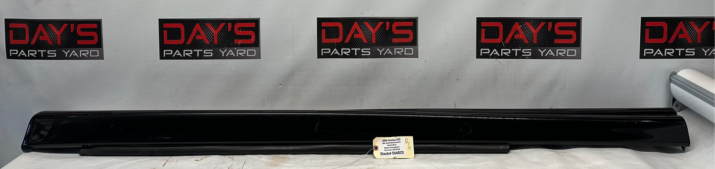 2006 Pontiac GTO RH Passenger Rocker Molding Side Skirt Trim Panel OEM - Day's Parts Yard