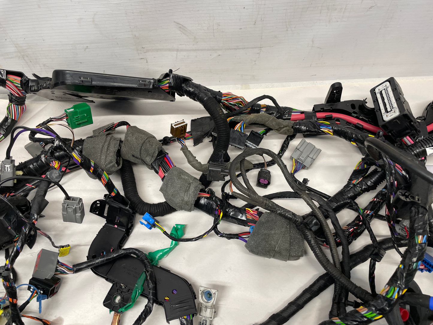 2011 Cadillac CTS-V Coupe Body Wire Wiring Harness OEM - Day's Parts Yard