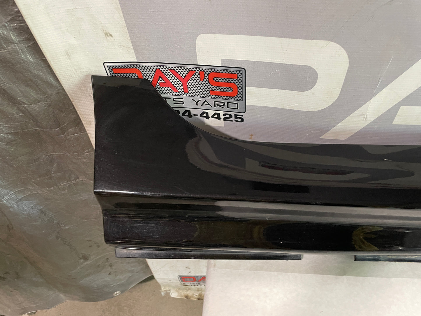 2014 Chevy SS Sedan RH Passenger Rocker Molding Trim Panel OEM - Day's Parts Yard