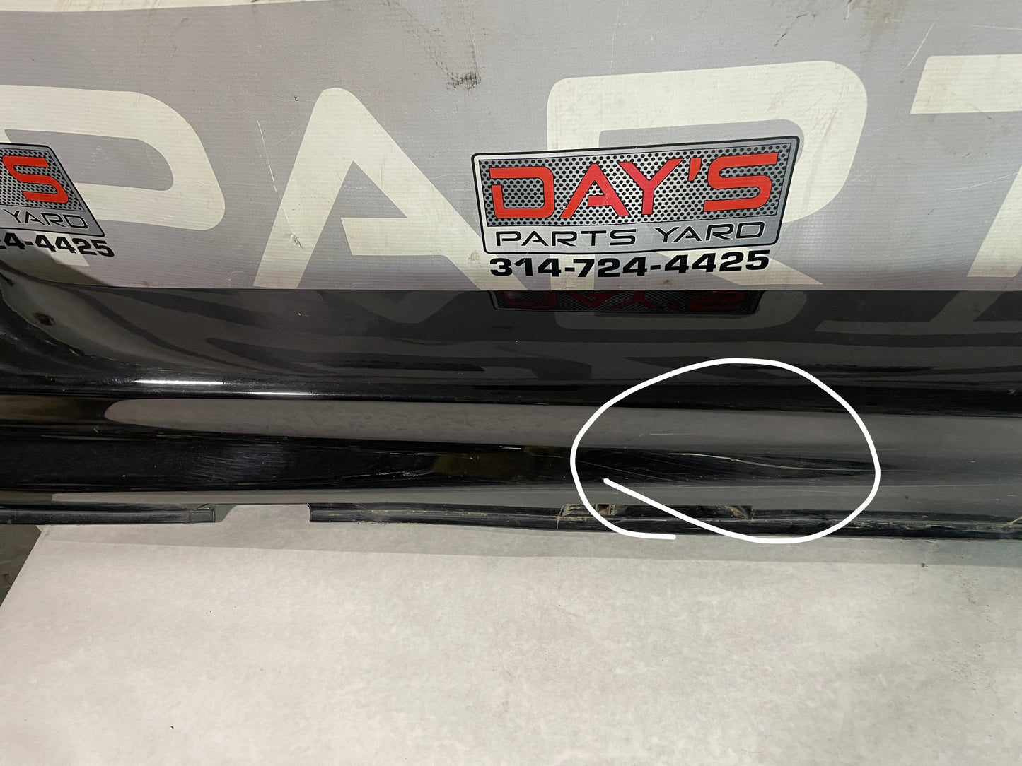 2014 Chevy SS Sedan RH Passenger Rocker Molding Trim Panel OEM - Day's Parts Yard